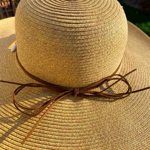 NWT Rare! Boho Boston Proper beaded, charms- woven tan floppy sun hat. - Picture 5 of 12